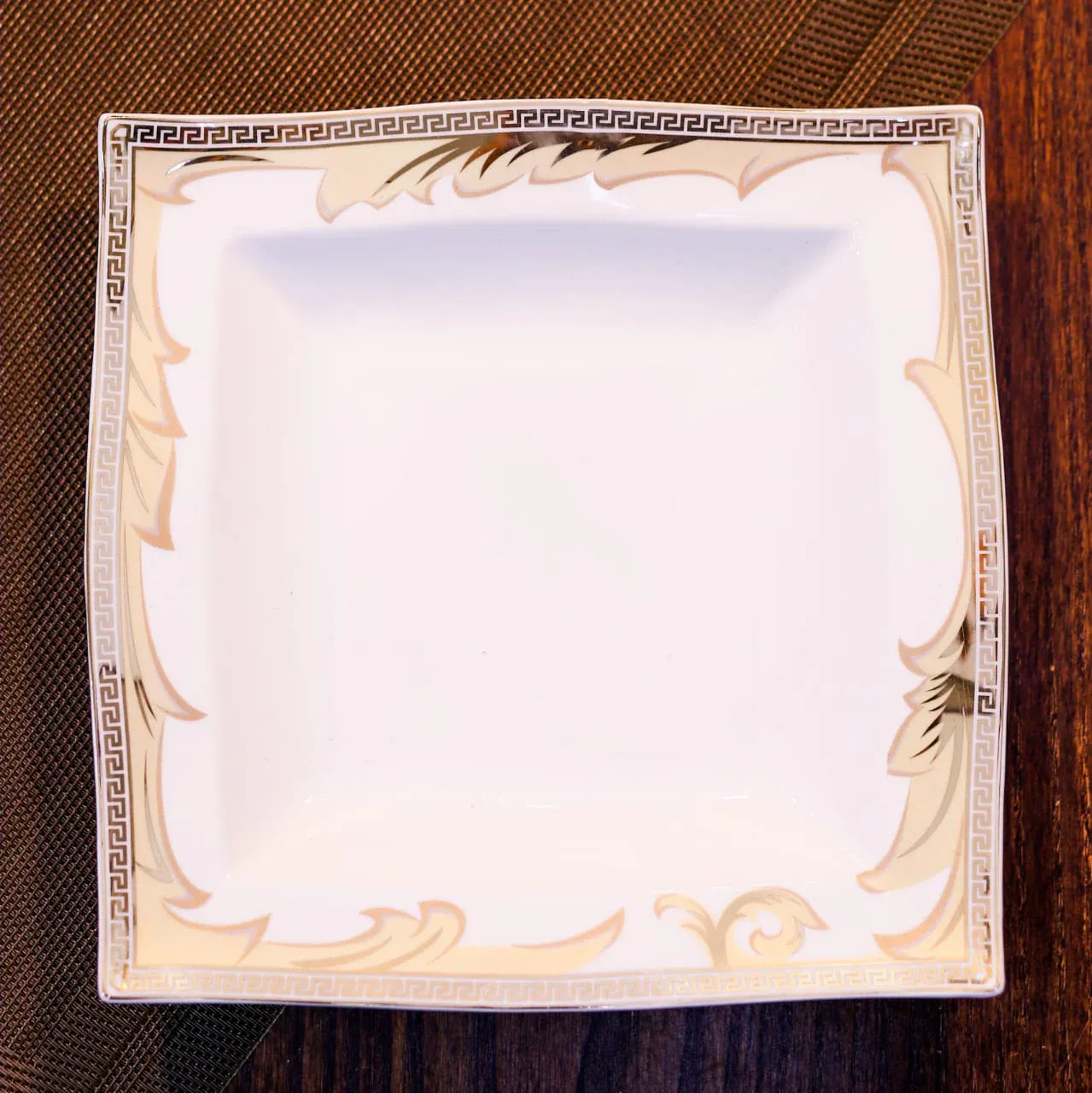 DEEP PLATE ROYAL BISTRO SQUARE DP-FX-635N BASIC